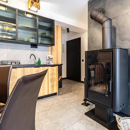 Aparthost Schronisko Zmyslow Appartamento *