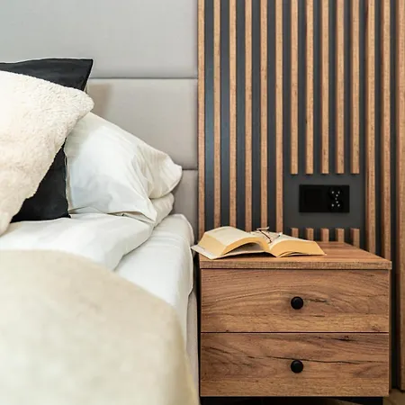Aparthost Schronisko Zmyslow Apartamento *