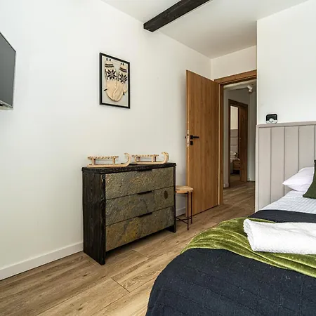Apartamento Aparthost Schronisko Zmyslow