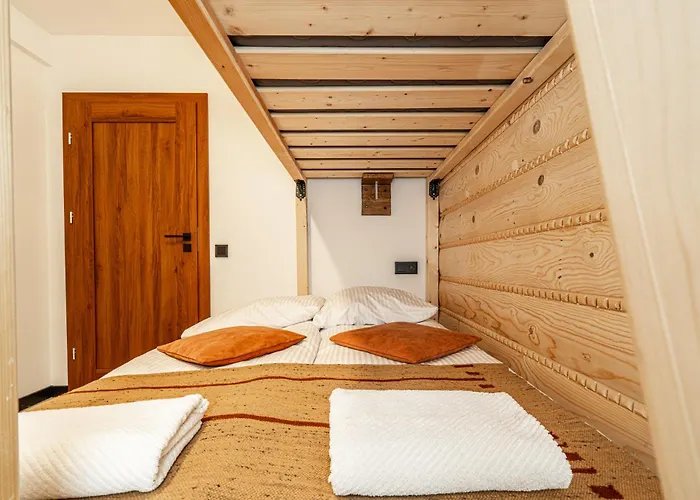 Appartamento Aparthost Schronisko Zmyslow