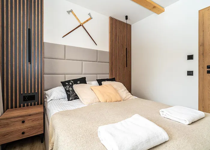 Aparthost Schronisko Zmyslow