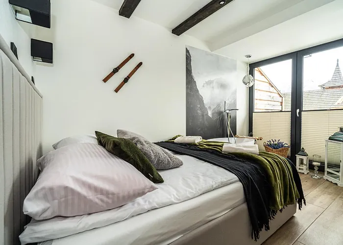 Aparthost Schronisko Zmyslow Appartamento *